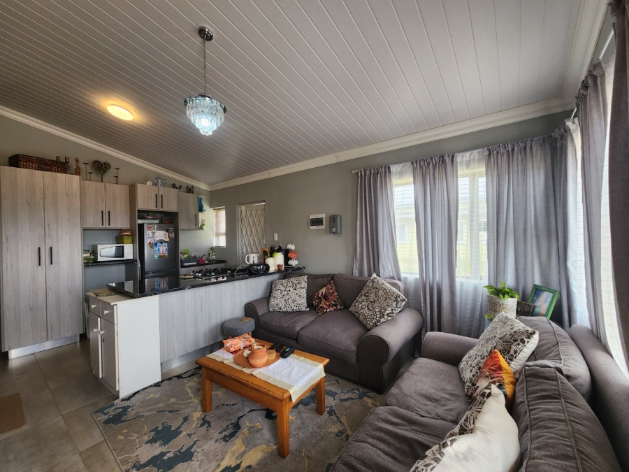 2 Bedroom Property for Sale in Pacaltsdorp Western Cape